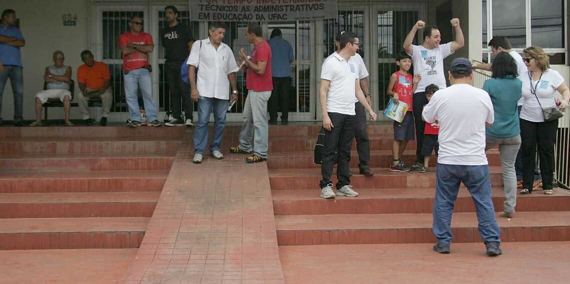 Movimento quer que o governo cumpra com as obrigações