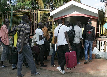 Imigrantes aprovam novo abrigo