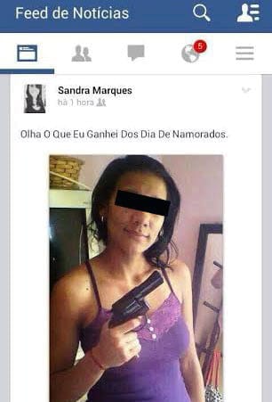 Internauta mostra suposto presente na internet