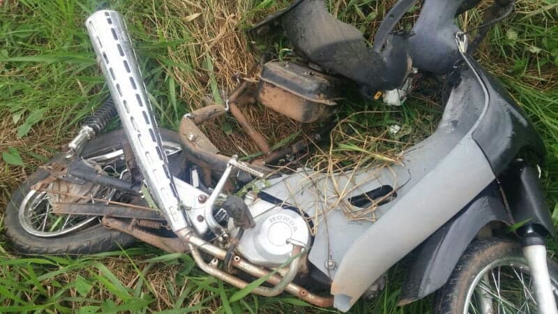 Mulher morre após colisão com moto na BR 4