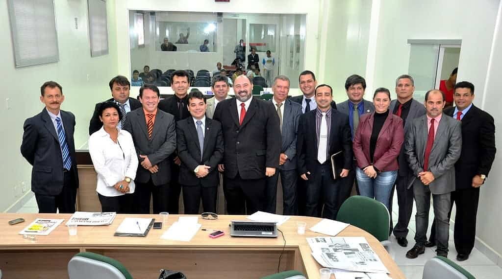 Procurador de Justiça visita vereadores de Rio Branco
