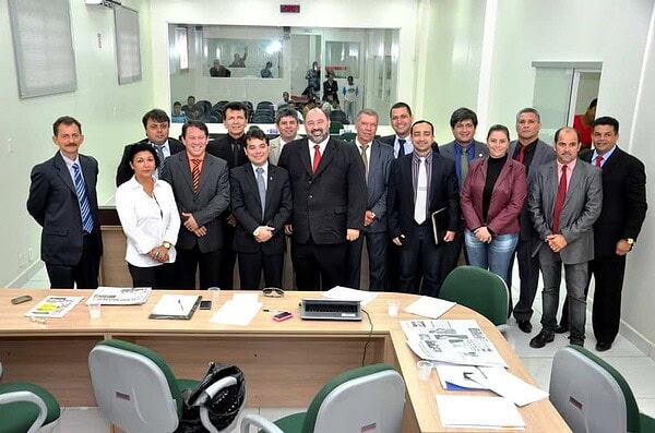 Procurador de Justiça visita vereadores de Rio Branco