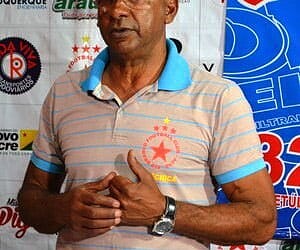 Zezito foi apresentado na sexta e elogiou o clube