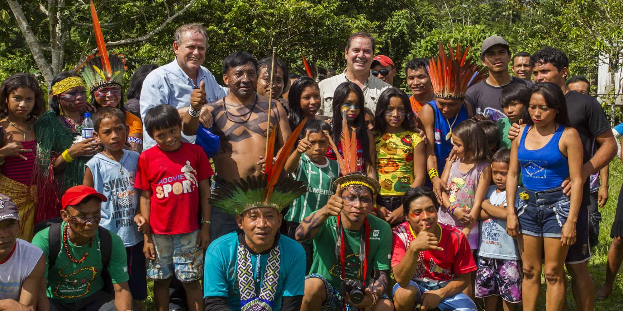 Aldeia São Vicente recebe pela primeira vez a visita de um governador 2 Governador Tião Viana foi acolhido com festa na aldeia
