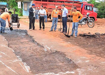 Prefeito Marcus Alexandre esteve bem cedo no local