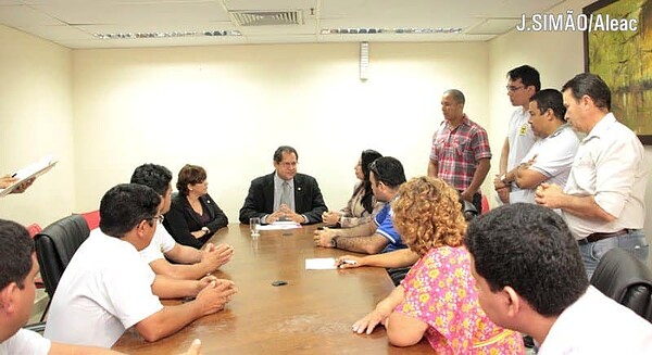 Profissionais de radiologia denunciam falta de equipamentos à Comissão de Saúde da Aleac