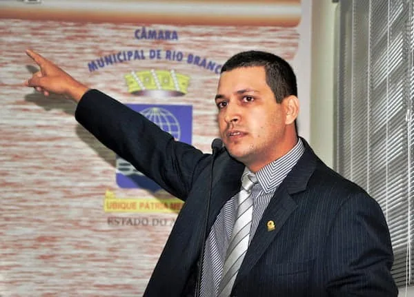 “O PT peca quando se afasta das suas bases; temos que recuperar isso”, diz Gabriel Forneck 1 Forneck garante que não é candidato, pois tem um compromisso com Marcus Alexandre