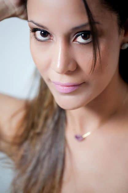 A bonita Jalluza Braga vai comemorar mais um aniversário no dia 11. Pelo convite, a festa vai ser pra lá de romântica. 