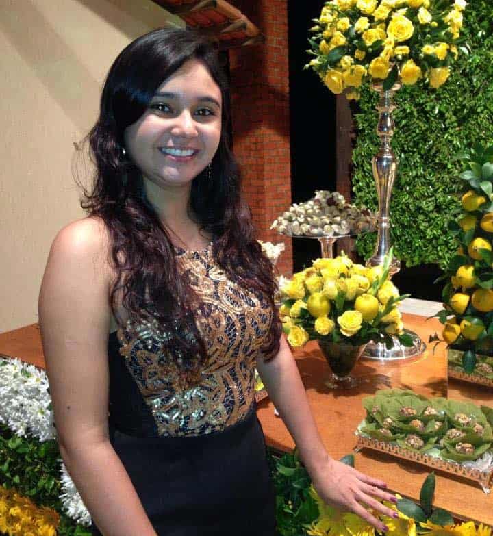 Natalia Calderon, filha dos amigos Gerlivia e Carlos Calderon,  ganhou festa em família no dia 5 de junho para comemorar seu aniversário. Parabéns!