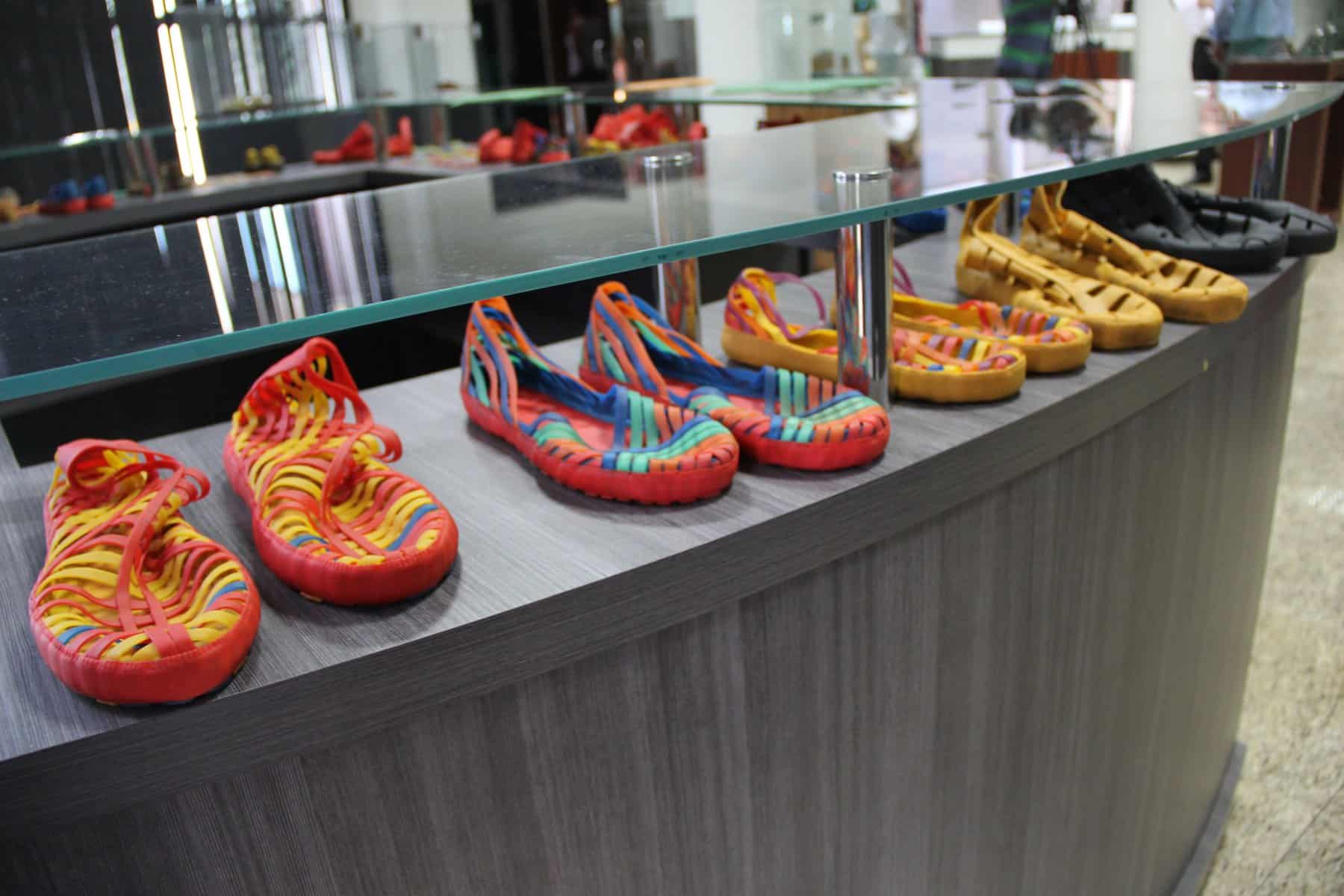 Design dos produtos agregam identidade cultural e história dos acreanos e estão sendo vendidos na Itália