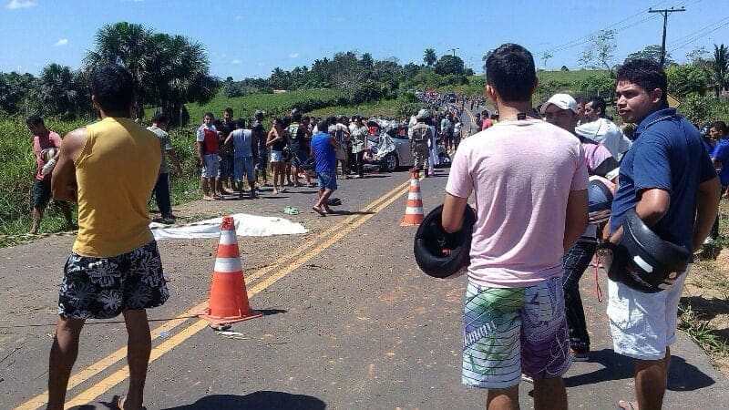 Acidente deixa quatro jovens mortos próximo a cidade de Rodrigues Alves 2