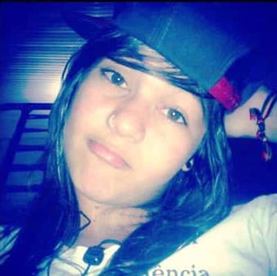 “Bom, eu creio que seremos hexacampeões sim. Ainda mais se o Neymar pudesse voltar como estão falando. Quanto ao jogo contra a Alemanha, creio que vai ser bastante difícil, mas vamos conseguir vencer sim de 2 a 1”. Andressa Argemiro, estudante