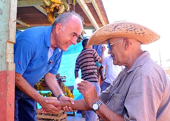 “Estamos dominados pela violência”, diz moradora durante caminhada de Bocalom