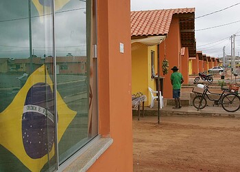 Moradores esperam bom resultado para o Brasil no jogo de hoje