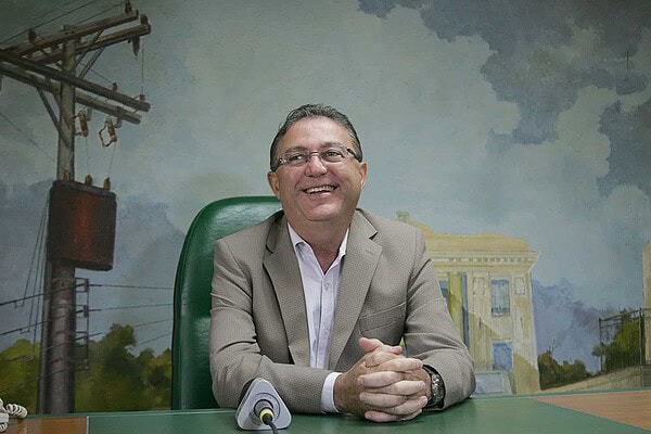 Em coletiva, diretor-presidente da Eletrobras distribuição Acre diz que trará mudanças a entidade