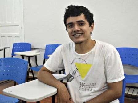 Cairo Avner criou o site para ajudar os visitantes