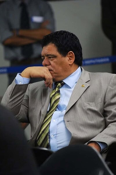 Flaviano Melo denuncia omissão de Consulado brasileiro na Bolívia