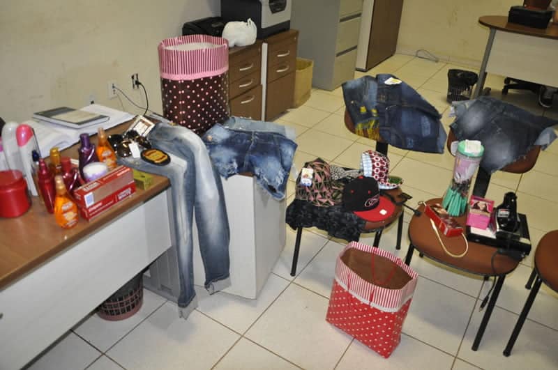 Grávida e adolescente são flagradas furtando lojas 3