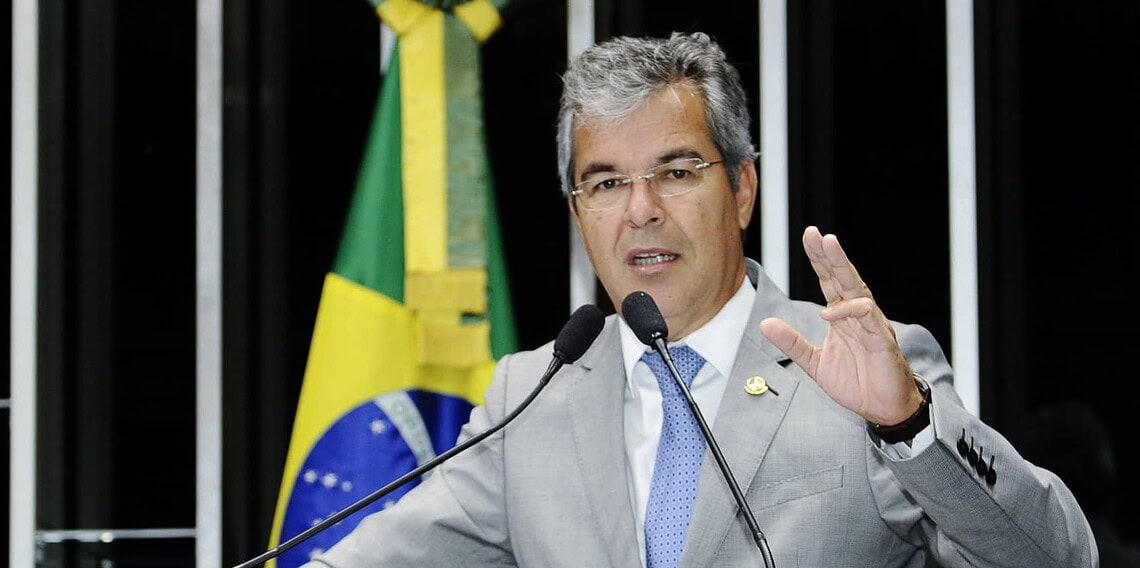 Senador Jorge Viana cobra da Funai providências quanto aos índios isolados 1 Senador Jorge Viana cobra da Funai providências quanto aos índios isolados