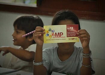 Crianças em edição recente; cidadania mais perto do povo