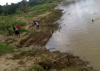 Mãe morre afogada ao tentar salvar filha no Rio Acre