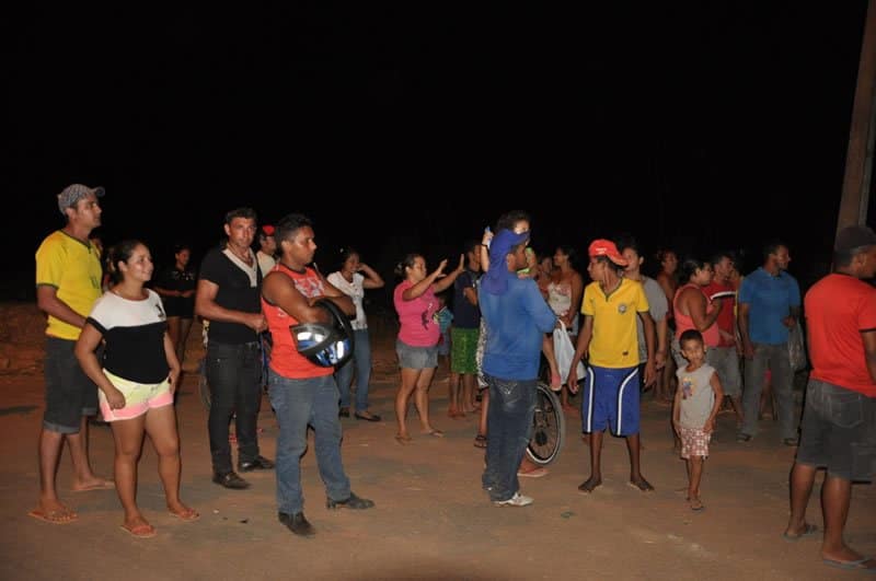 Polícia Militar e Fiscais da Prefeitura retiram invasores de terra no bairro Joafra