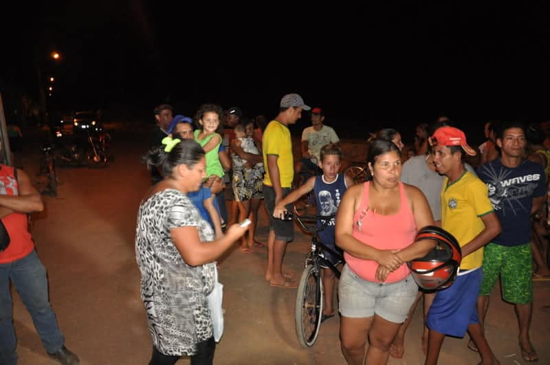 Polícia Militar e Fiscais da Prefeitura retiram invasores de terra no bairro Joafra 3
