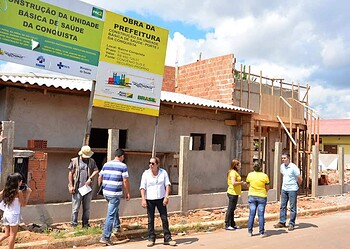 Marcus Alexandre ouviu a comunidade, em visita à UBS