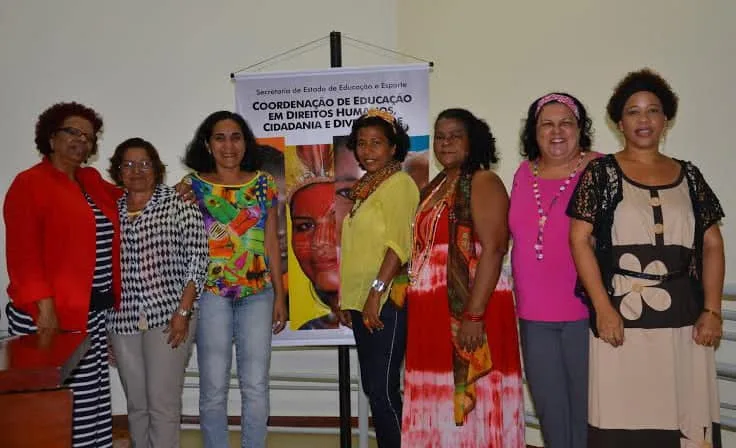 Debate foi realizado para implementar nas escolas 3 leis de inclusão étnico-racial