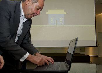 Ministro de Ciência, Tecnologia e Inovação conhece projetos do Núcleo de Economia Criativa Digital