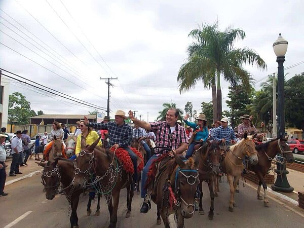 Candidatos ao Governo e Senado participam da Cavalgada