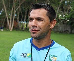 Zé Marco diz que suspensão de jogo não muda planejamento do time