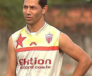 Técnico Zezito espera pelo retorno do meia Alcione