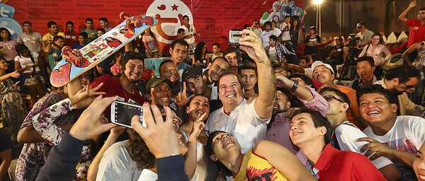 Tião Viana debate política com a juventude no lançamento da Arena Digital