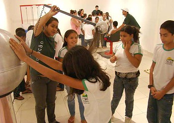 Diversos espaços estão abertos para o público jovem