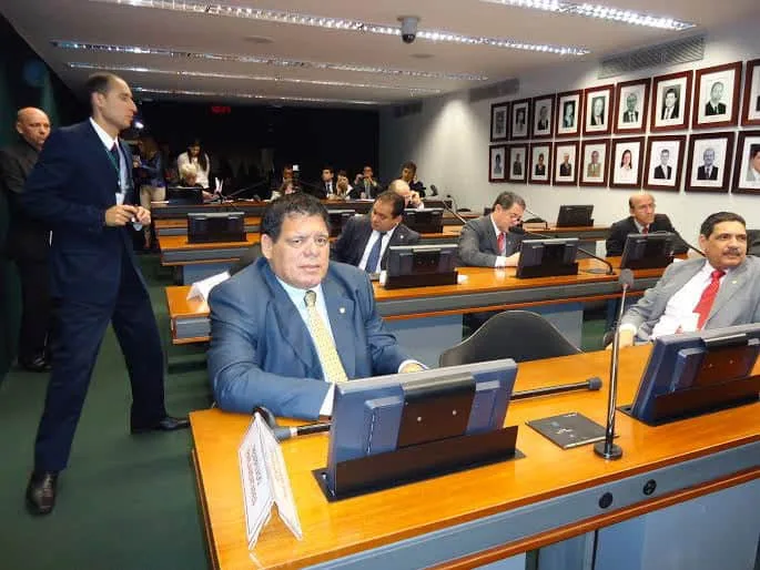 Deputado: "atraso inadmissível"