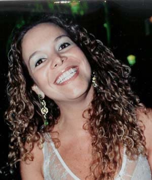 Aniversário - Aryanny Ca-daxo faz aniversário neste sábado e eu mando um cheiro carinhoso lá pra Portugal, onde está residindo atualmente. Saúde amiga! 