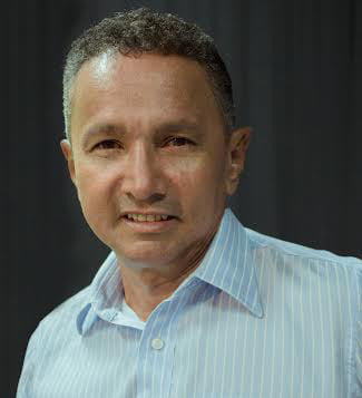 Cláudio Mota dialoga com os leitores sobre seu livro ‘O Inverno dos Anjos do Sol Poente’