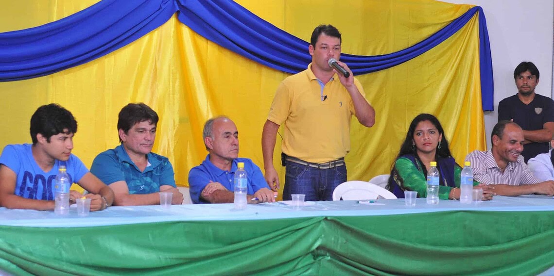 Roberto Duarte sai em defesa de Bocalom e diz que se espelha nele e em Henrique Afonso