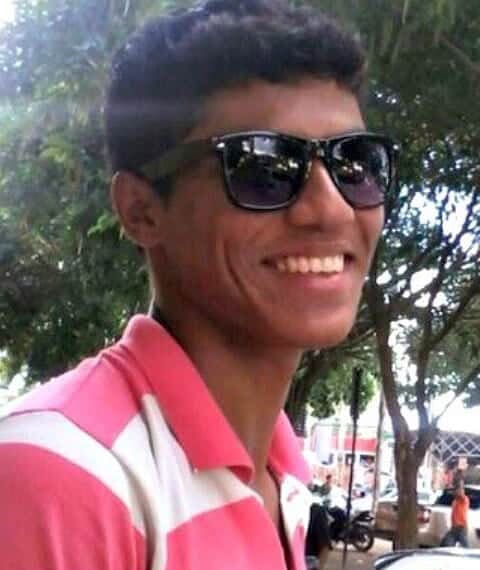 Polícia divulga imagem de suspeito de matar professor no AC