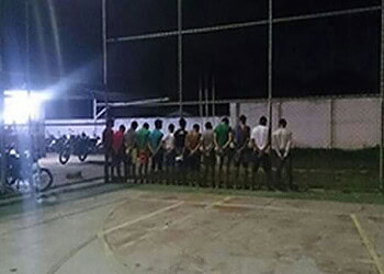 Trinta pessoas são presas depois de briga entre gangues na praça de Rio Branco