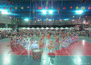 Arraial do Sesc 30 anos de festival de quadrilhas no Acre