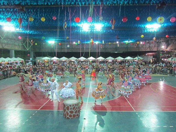 Arraial do Sesc 30 anos de festival de quadrilhas no Acre