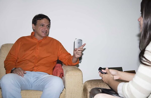 Marcio Bittar usa carro importado, pago por servidor da Câmara