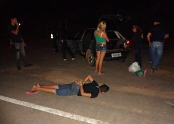 Casal é preso com mais de 2 kg de cocaína na BR 317