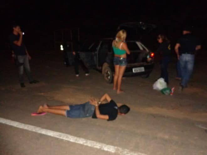 Casal é preso com mais de 2 kg de cocaína na BR 317