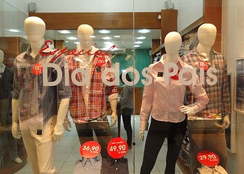 A pesquisa diz que 28% irão gastar até R$ 100 com presentes
