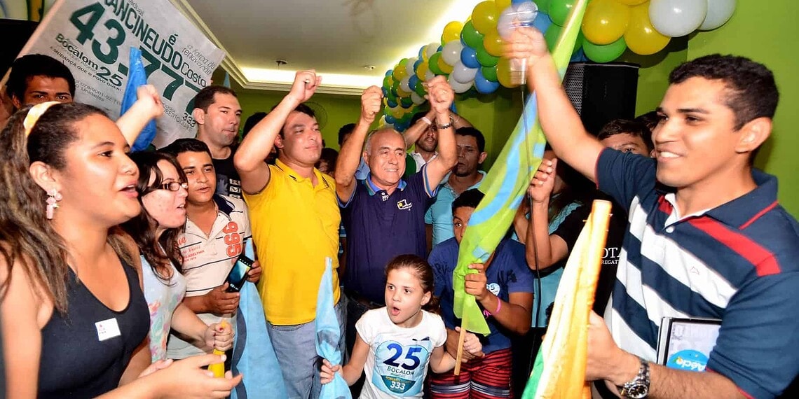 Bocalom e Duarte entregam Comitê Jovem e detalham propostas para trabalho, renda e ensino profissionalizante 1 Bocalom e Duarte entregam Comitê Jovem e detalham propostas para trabalho, renda e ensino profissionalizante