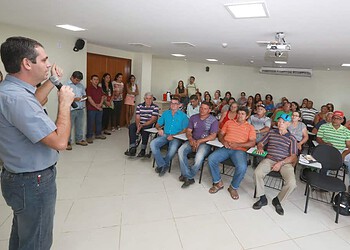 Moradores de diversos bairros da Capital receberam os  títulos