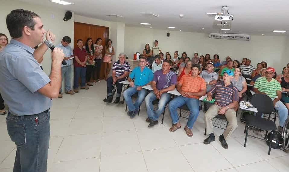 Moradores de diversos bairros da Capital receberam os  títulos